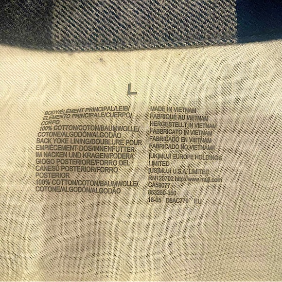 Muji Men’s Plaid Cotton Button-Down Shirt - Picture 5 of 5